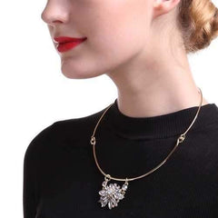 Trendy Balancing Style Dangle Crystal Flower Delicate Pandent Rhinestone Gold Necklace for Women