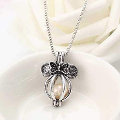 Retro Pearl Necklace Cute Bowknot Butterfly Charm Openable Hollow Ball Pendant Chain Women Jewelry